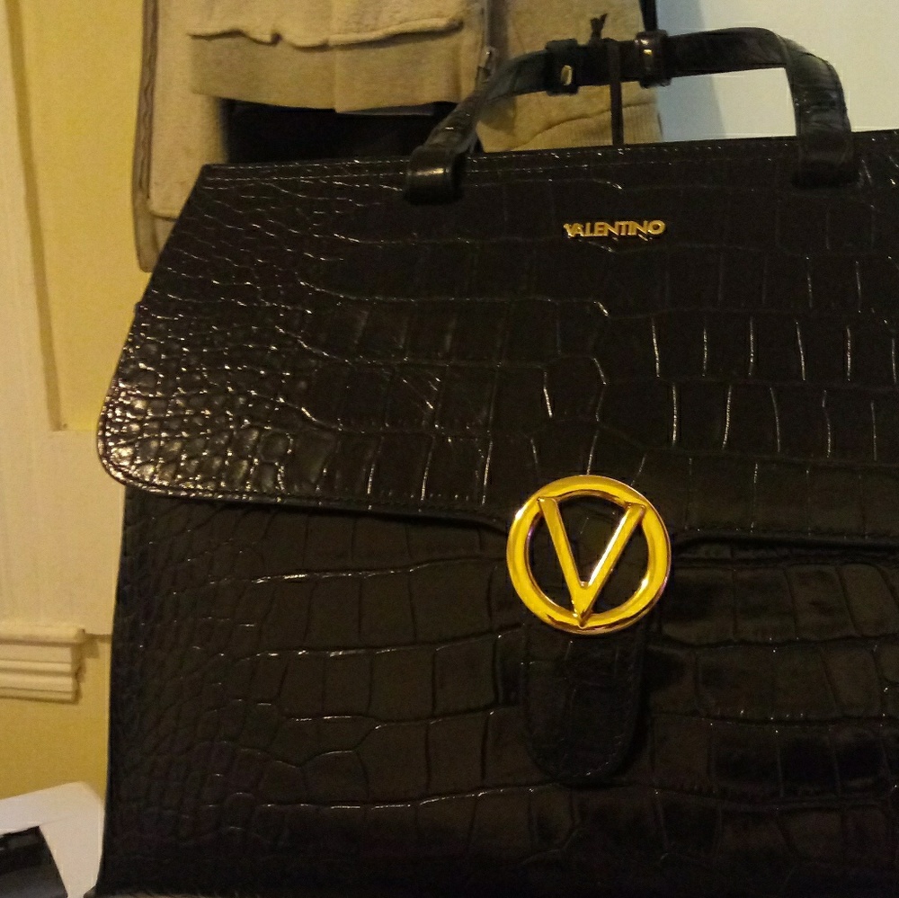VALENTINO PURSE BRAND NEW WITH TAGS